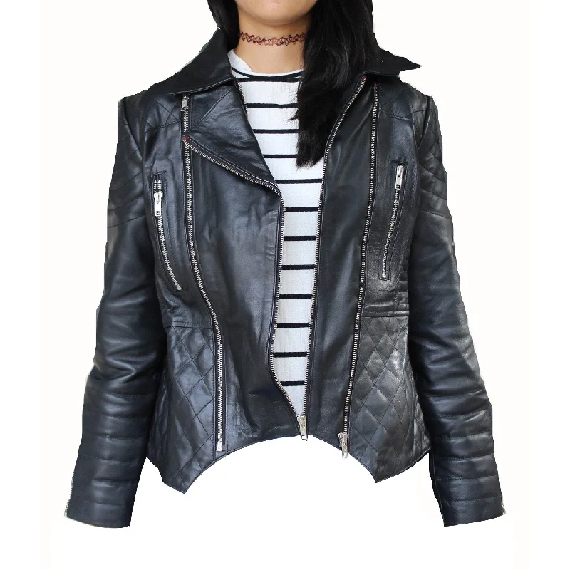 Women's jacket with quilted patterns