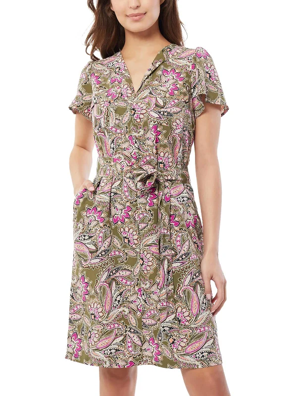 Iconic women’s outfits that never go out of style   Womens Printed Short Shirtdress