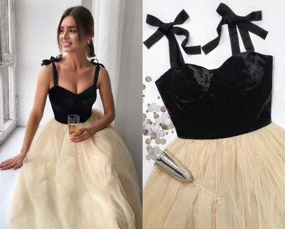 Refresh your wardrobe with stylish women’s outfits   A-line Straps Tea Length Prom Dress   cg15218